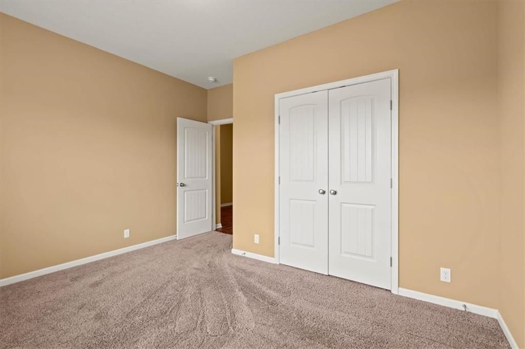 Photo 5 of 30 - 14163 S Landon Street