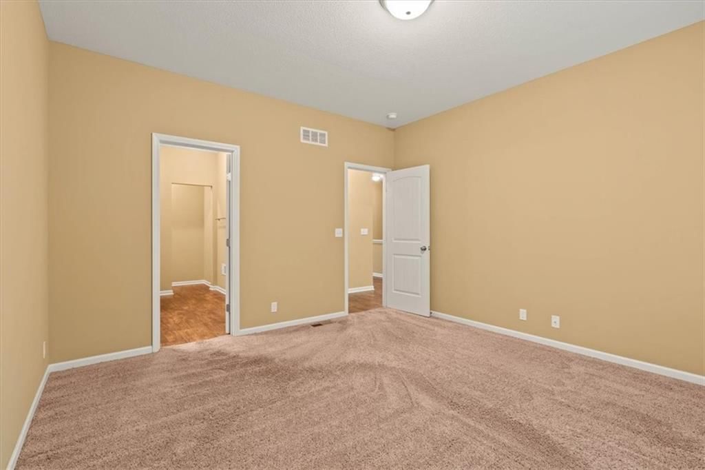 Photo 21 of 30 - 14163 S Landon Street