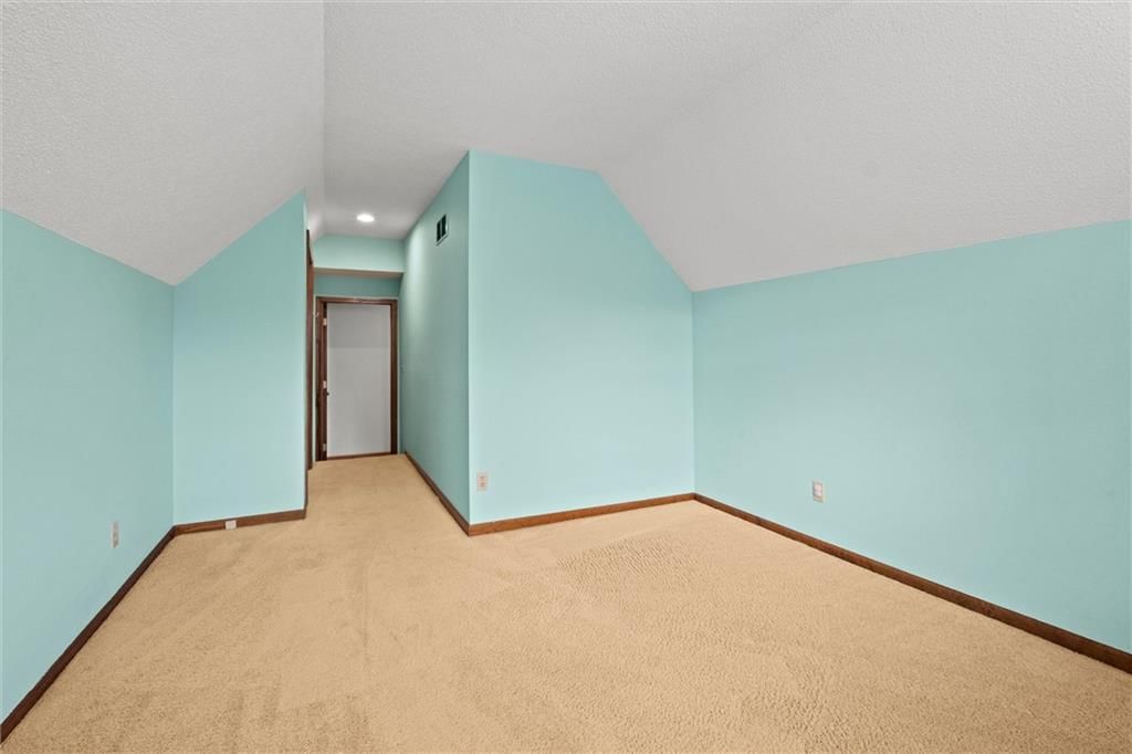 Photo 17 of 31 - 301 NW 80th Street