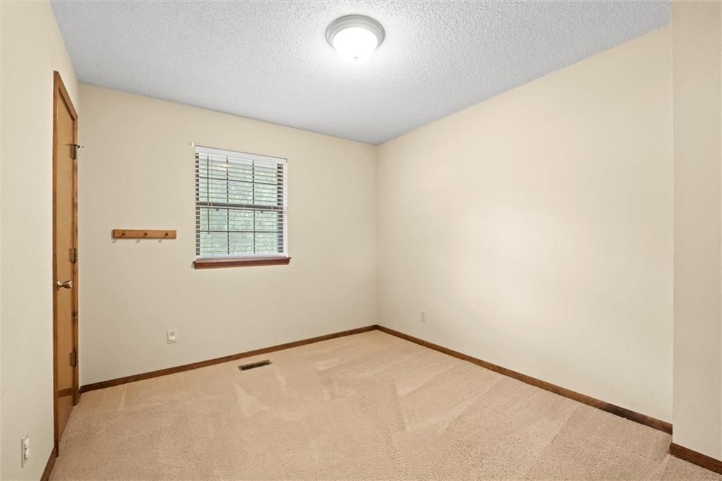 Photo 19 of 31 - 301 NW 80th Street