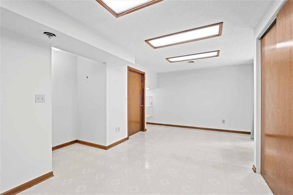 Photo 24 of 31 - 301 NW 80th Street