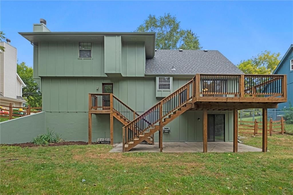 Photo 28 of 31 - 301 NW 80th Street