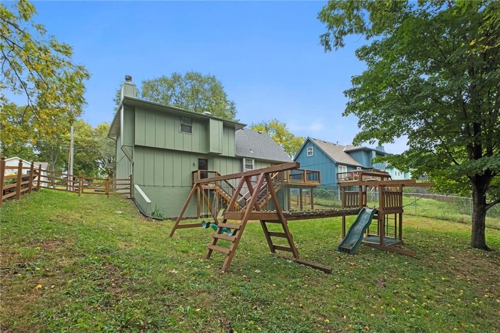 Photo 30 of 31 - 301 NW 80th Street