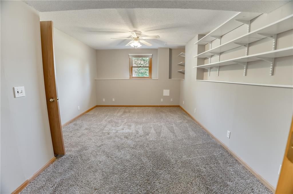 8844 Golden Lane — photo 23