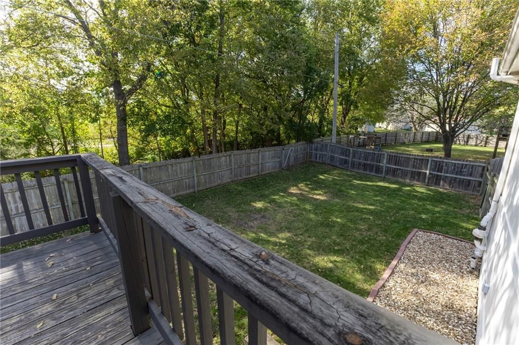 8844 Golden Lane — photo 29