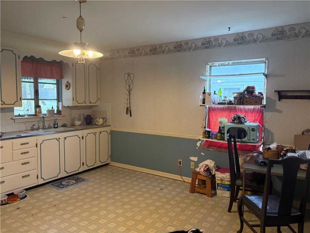 1223 S Osage Street — photo 4