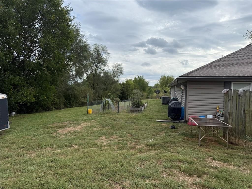 11855 Wood Oak Avenue — photo 19