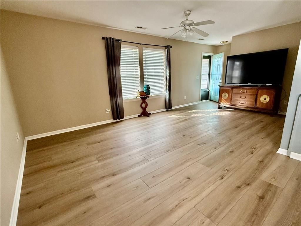 11855 Wood Oak Avenue — photo 20