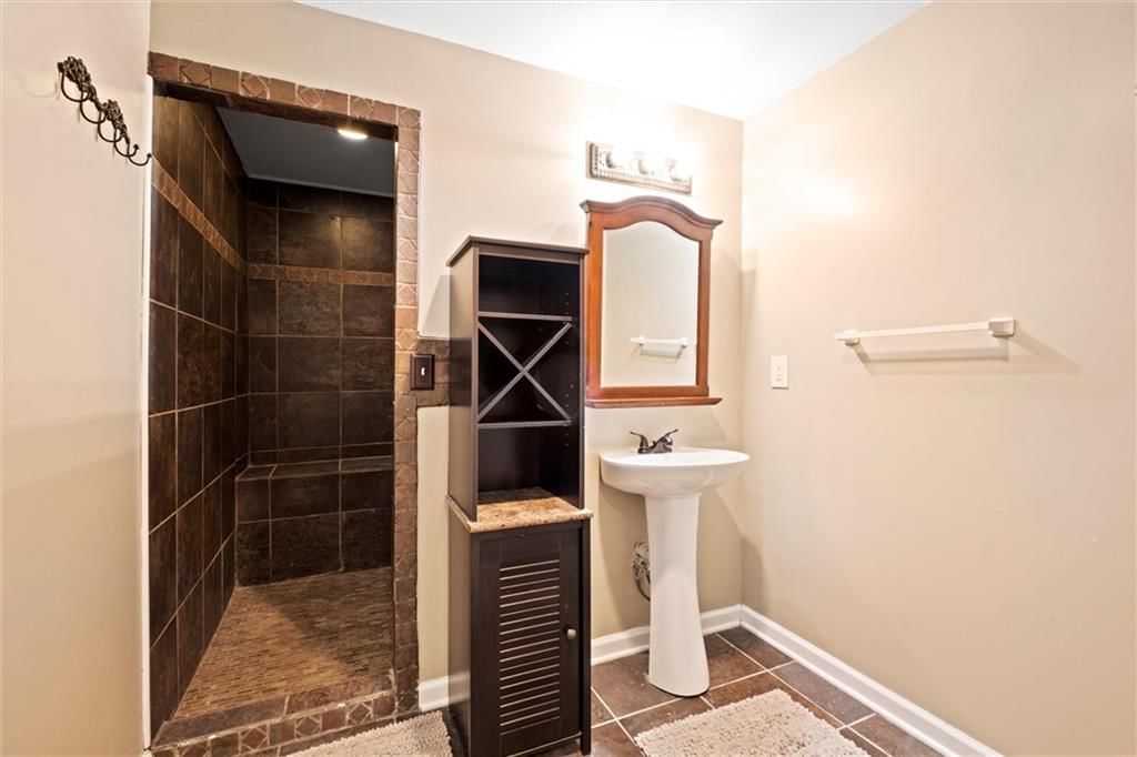 15914 W 160th Terrace — photo 34