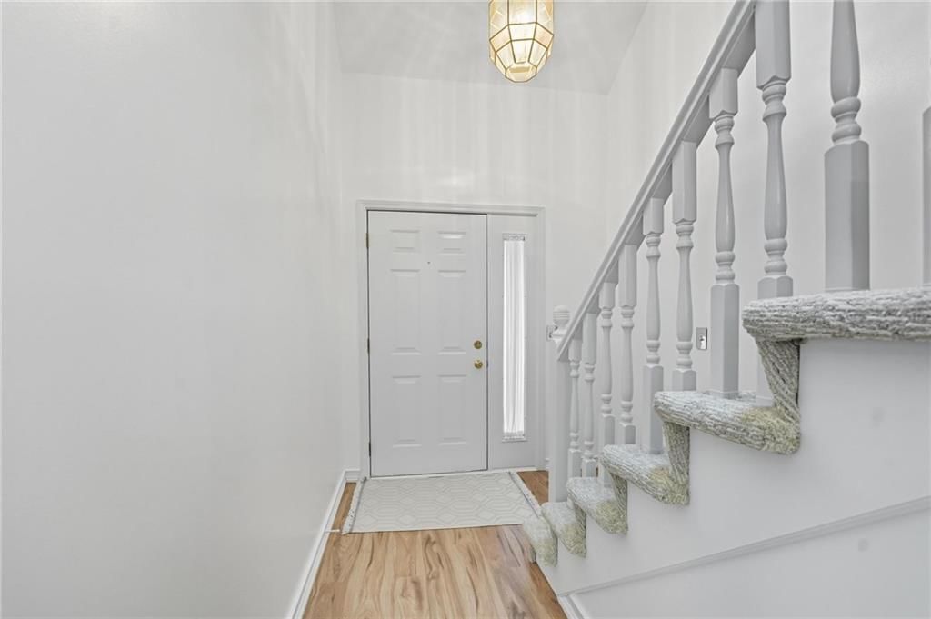 8218 NW Bradford Court — photo 4