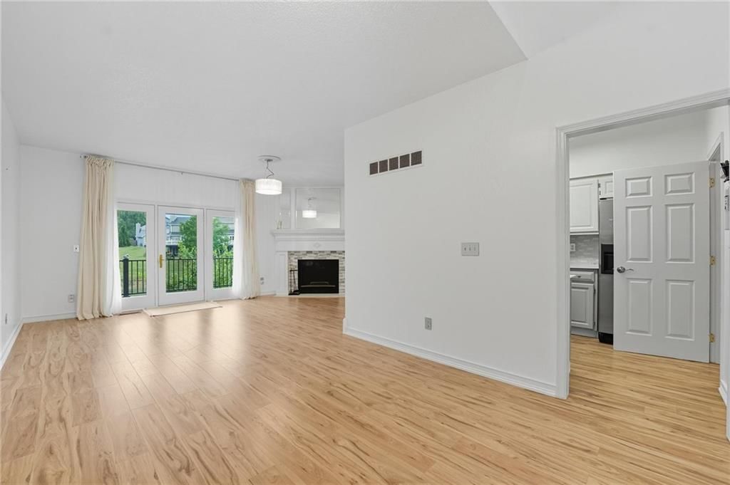 8218 NW Bradford Court — photo 5