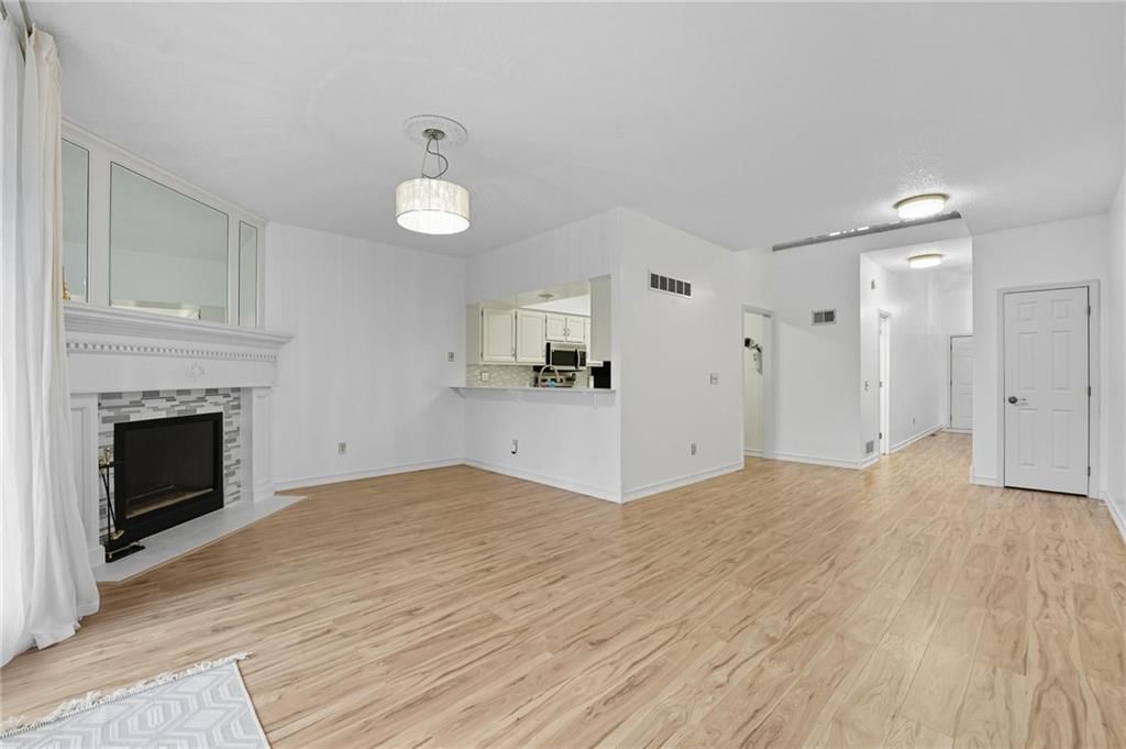 8218 NW Bradford Court — photo 8
