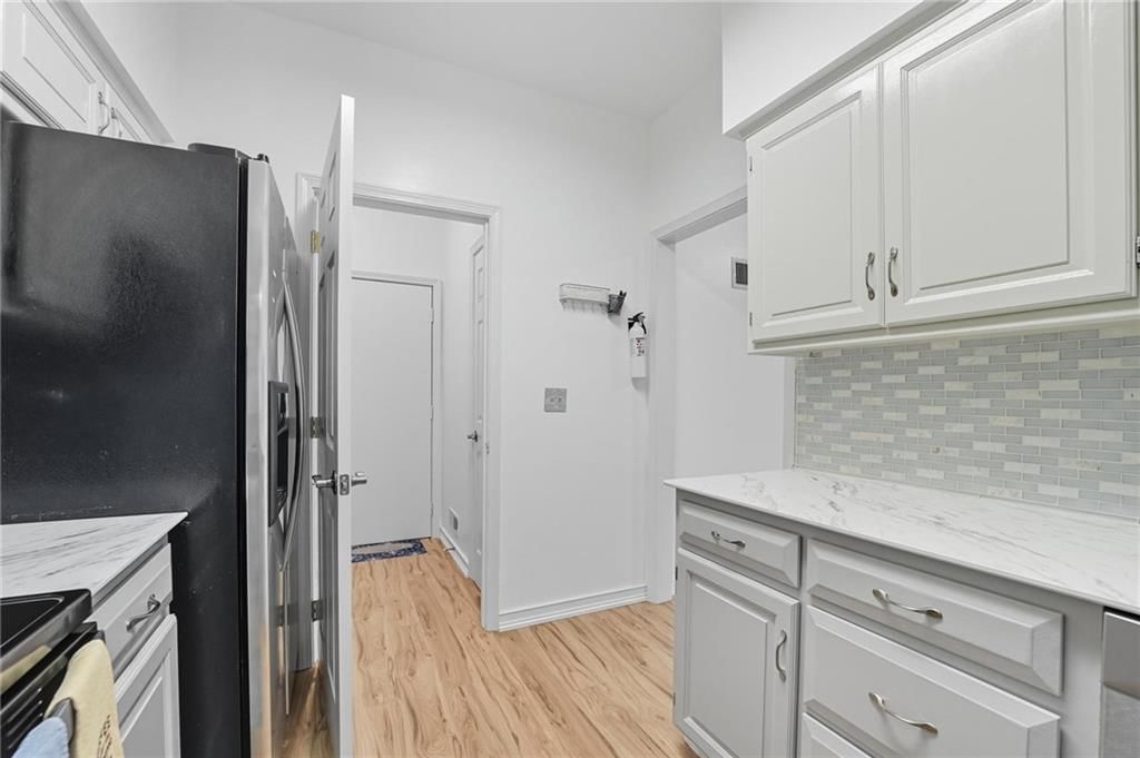 8218 NW Bradford Court — photo 13