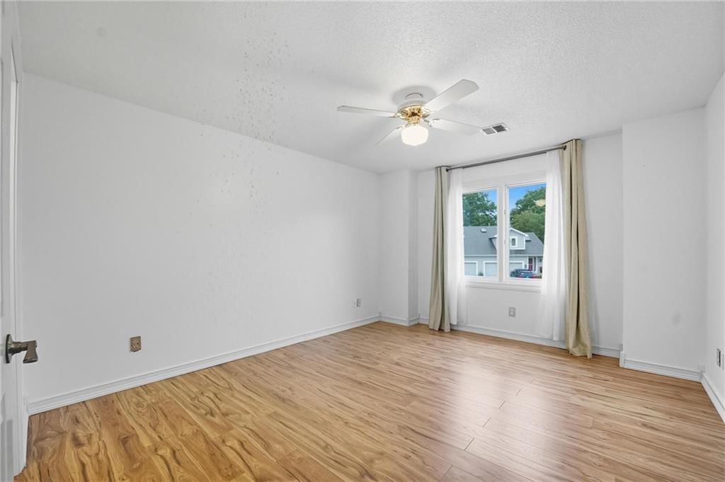 8218 NW Bradford Court — photo 17