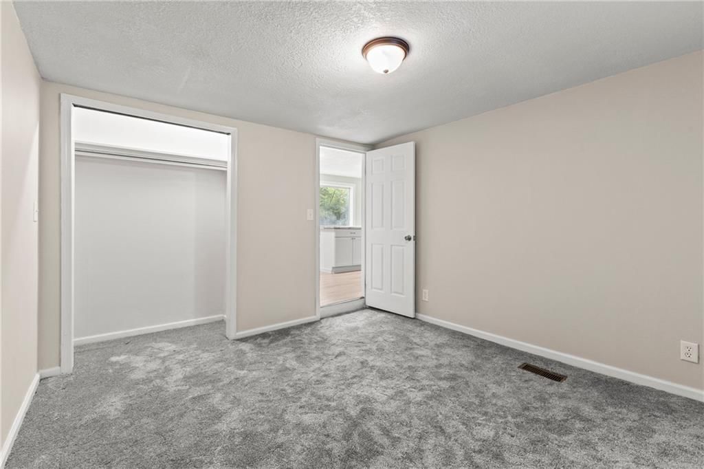 9217 Oak Street — photo 12