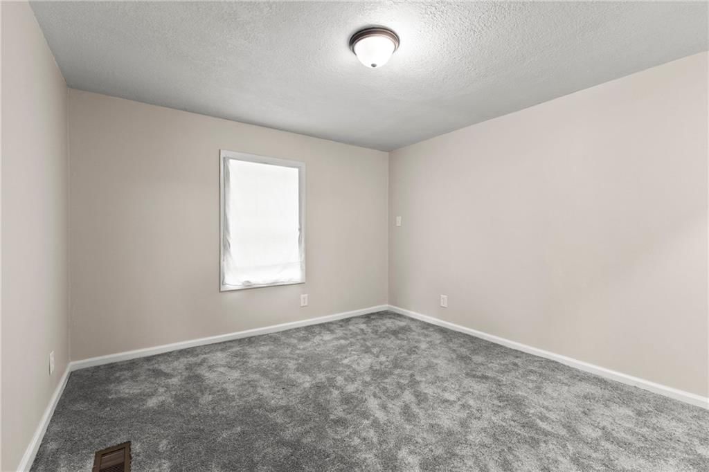 9217 Oak Street — photo 13