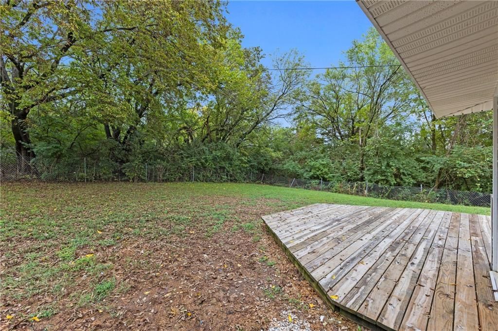 9217 Oak Street — photo 25