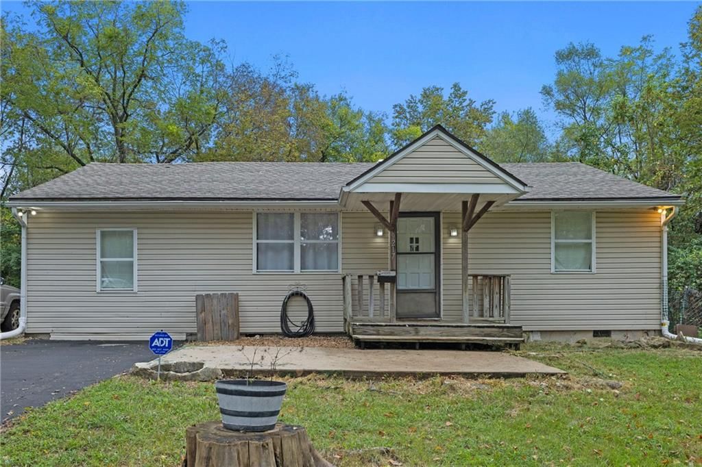 9217 Oak Street — photo 26