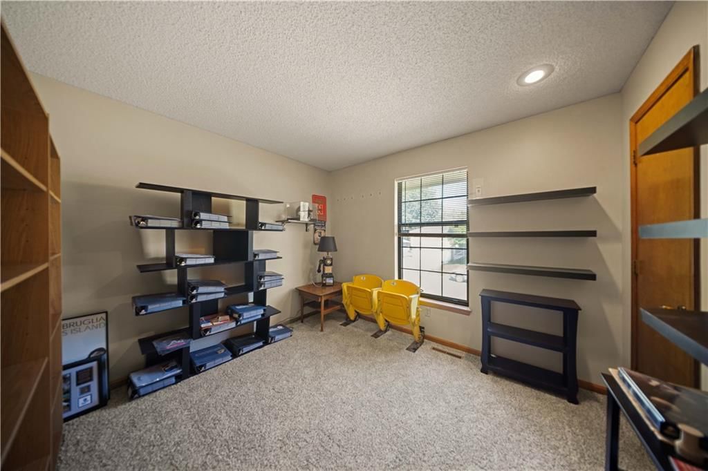 1236 NE Florence Avenue — photo 20