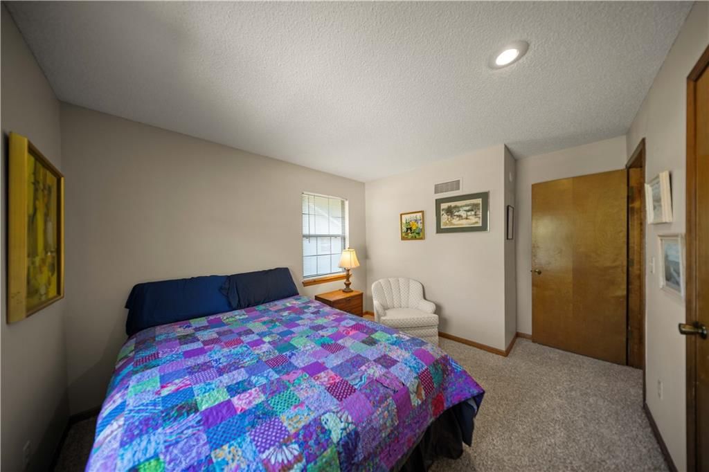 1236 NE Florence Avenue — photo 24