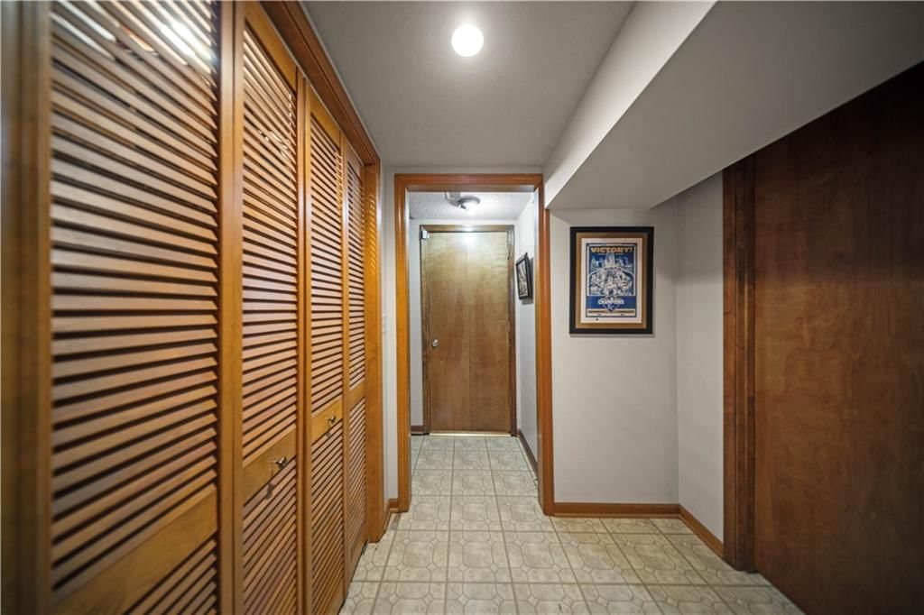 1236 NE Florence Avenue — photo 28