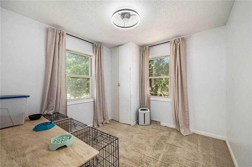 Photo 11 of 19 - 7928 NE SAN RAFAEL Drive