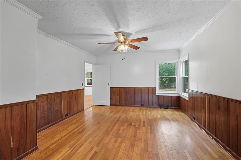 4952 N Brighton Avenue — photo 11