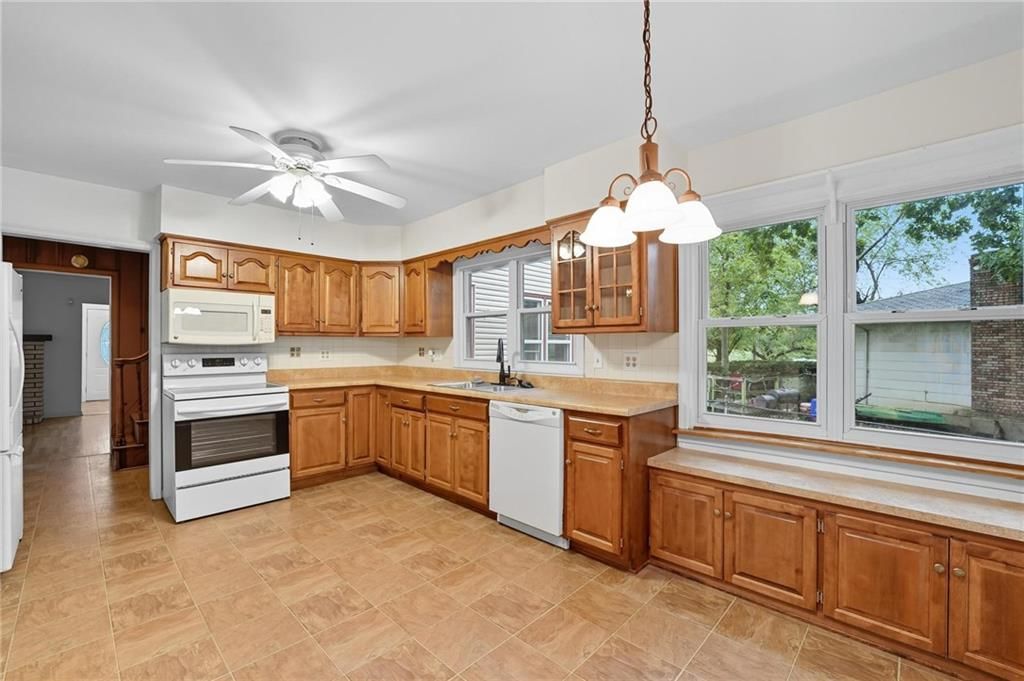 4952 N Brighton Avenue — photo 13