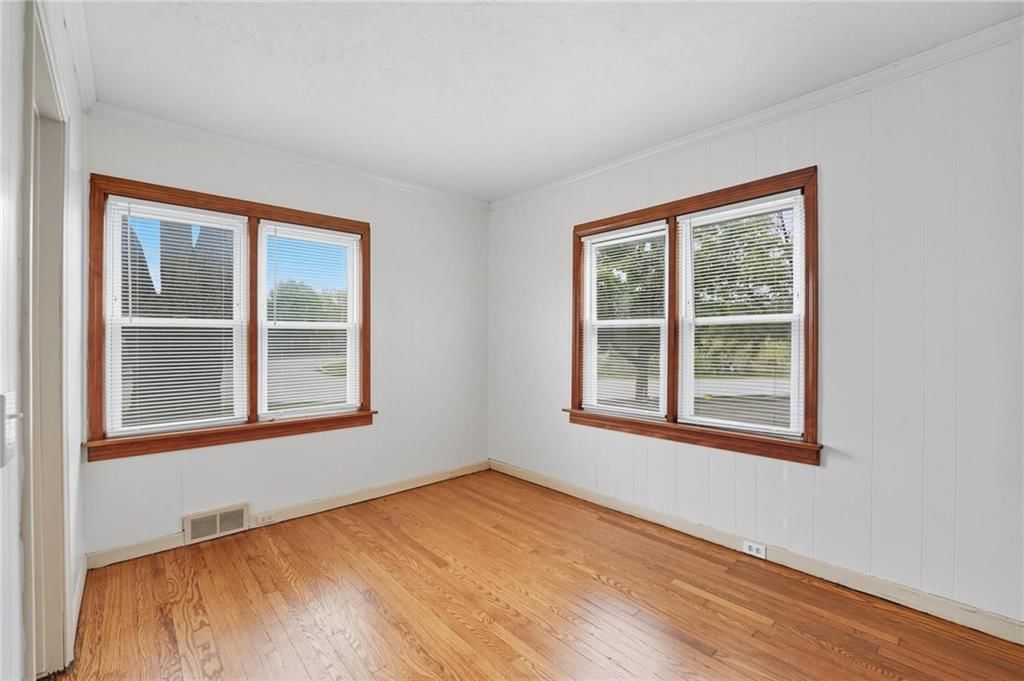 4952 N Brighton Avenue — photo 23