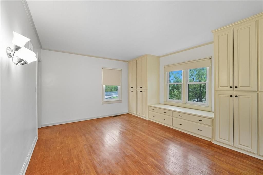 4952 N Brighton Avenue — photo 30