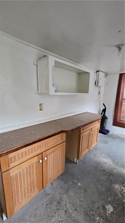205 E Kansas Avenue — photo 24
