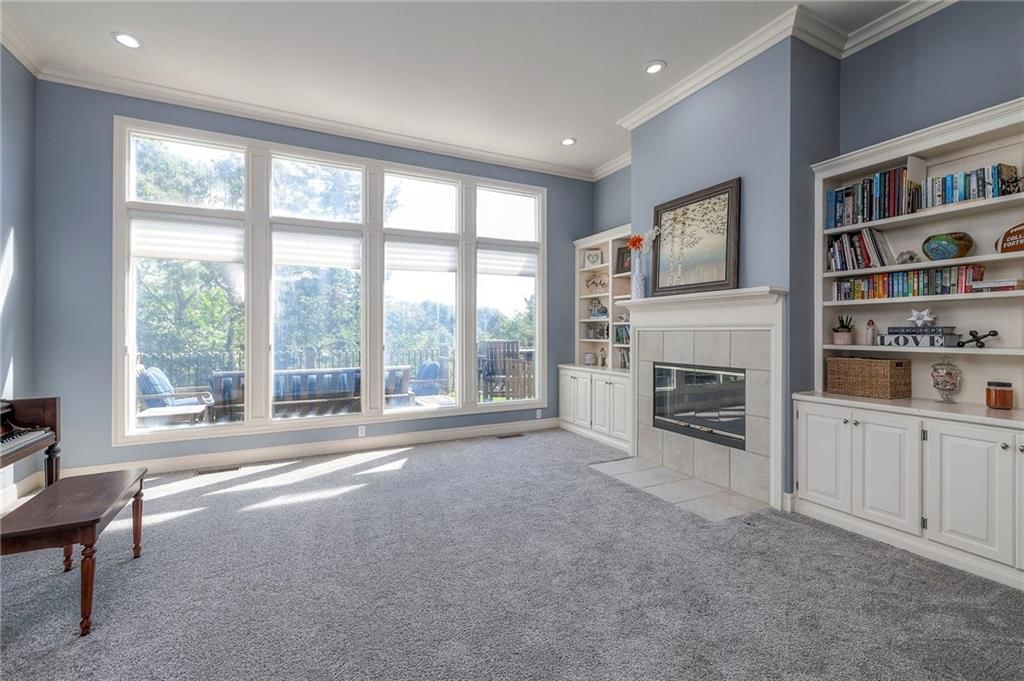 Photo 17 of 98 - 26455 W 110th Street