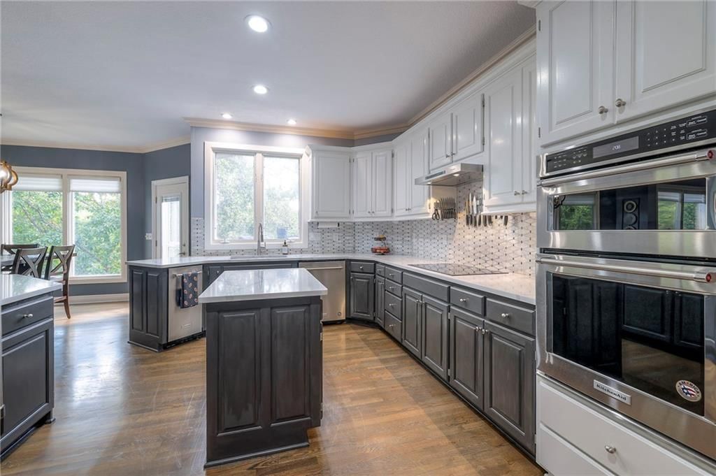 Photo 21 of 98 - 26455 W 110th Street