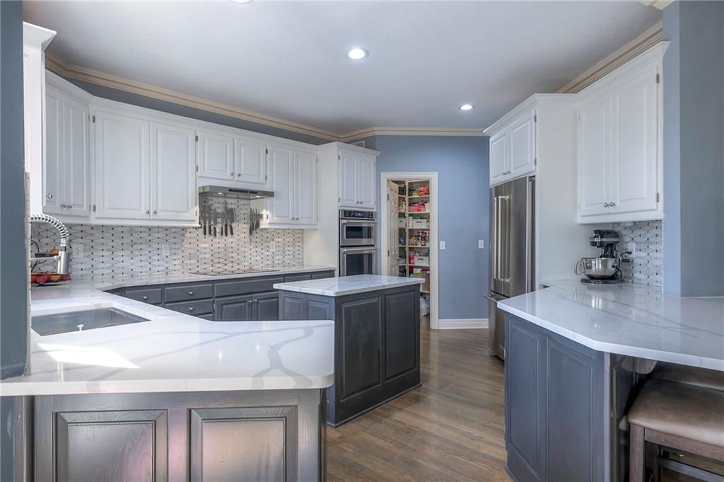 Photo 26 of 98 - 26455 W 110th Street