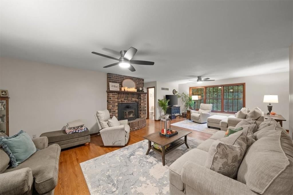 17806 Red Bud Circle — photo 16