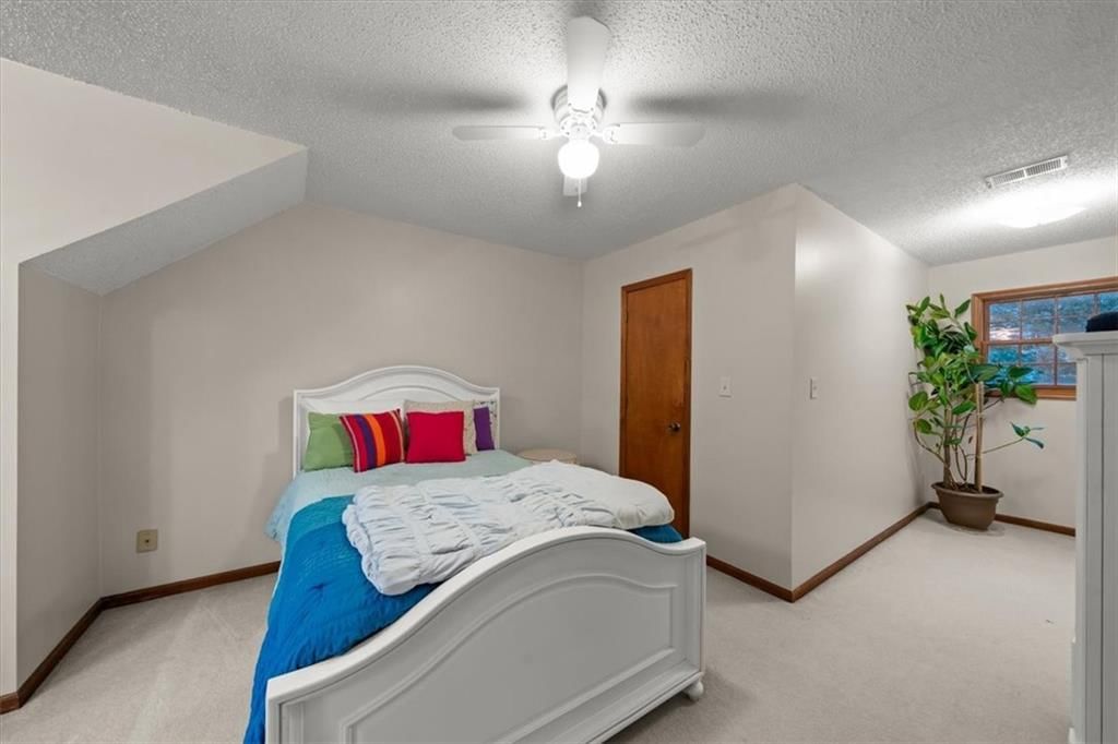 17806 Red Bud Circle — photo 25