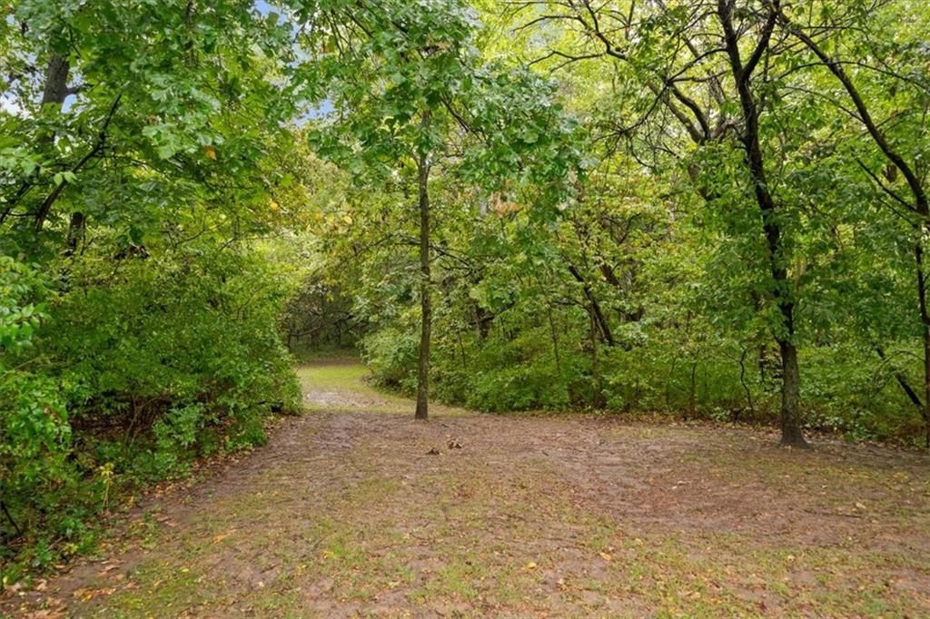 17806 Red Bud Circle — photo 35