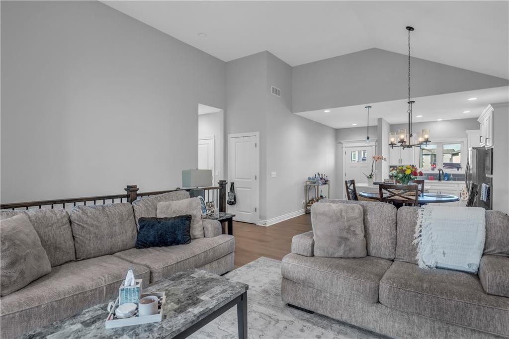 522 NW 110th Street — photo 39