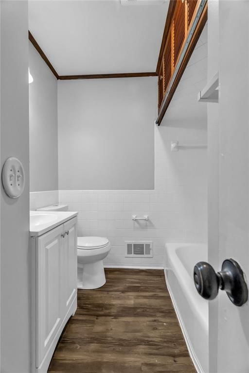 Photo 14 of 30 - 3724 S Osage Street