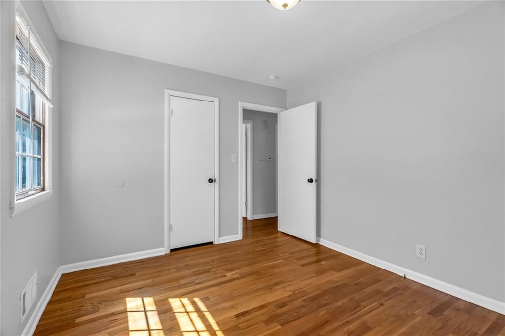 Photo 17 of 30 - 3724 S Osage Street