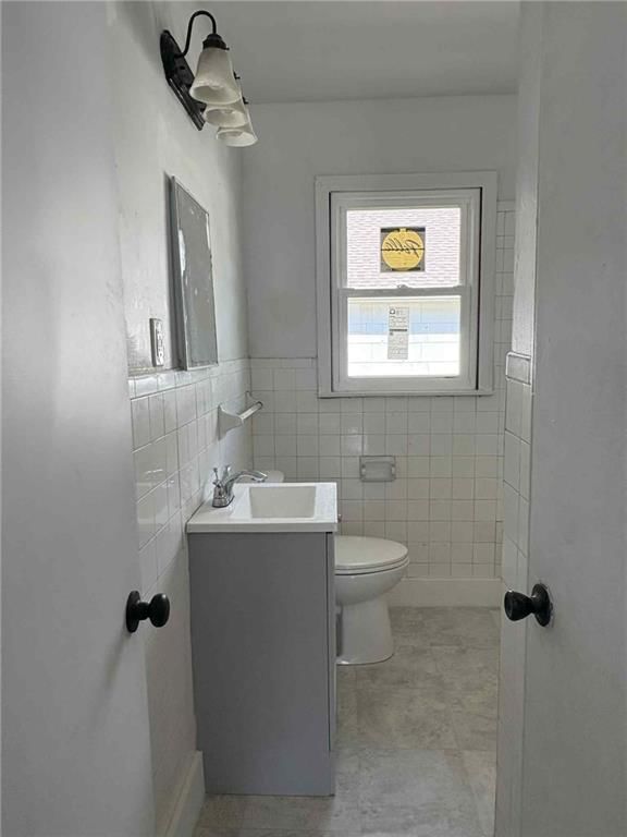 7040 Agnes Avenue — photo 10