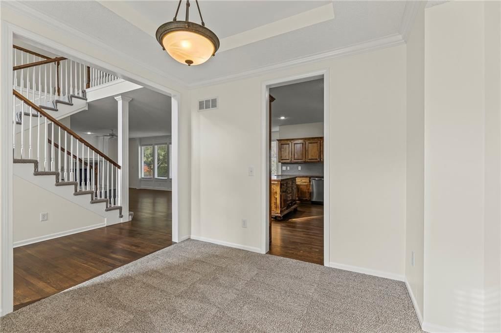 16170 S Laurelwood Street — photo 5