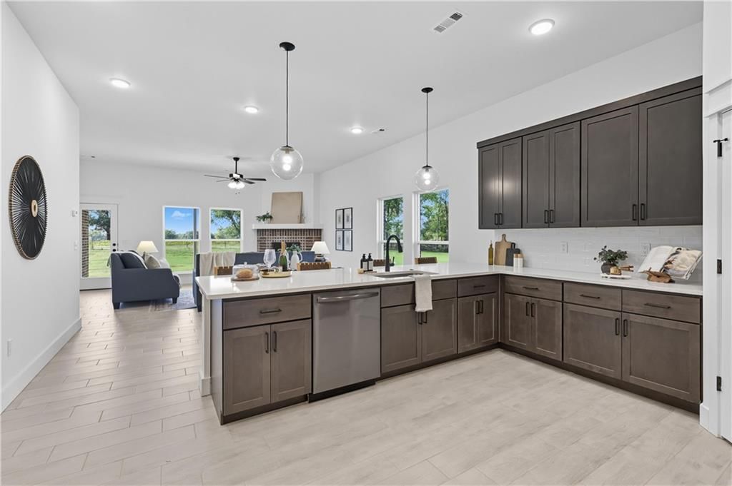 304 Belgian Blue Boulevard — photo 10