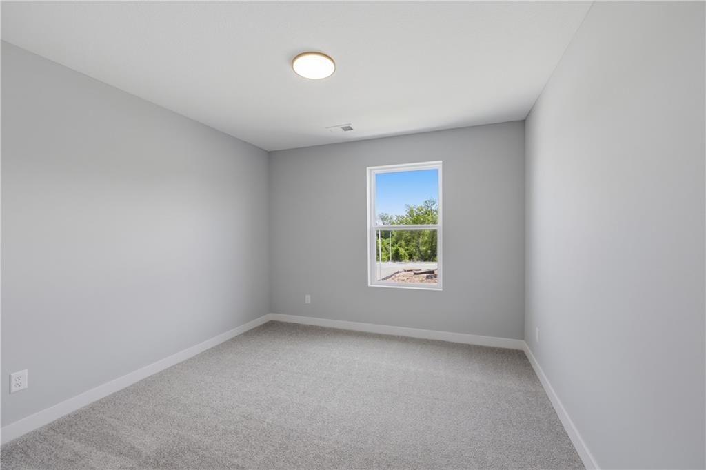 4705 Brentwood Avenue — photo 27