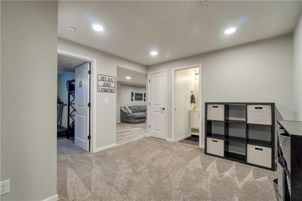 Photo 31 of 58 - 15577 S Arapaho Street