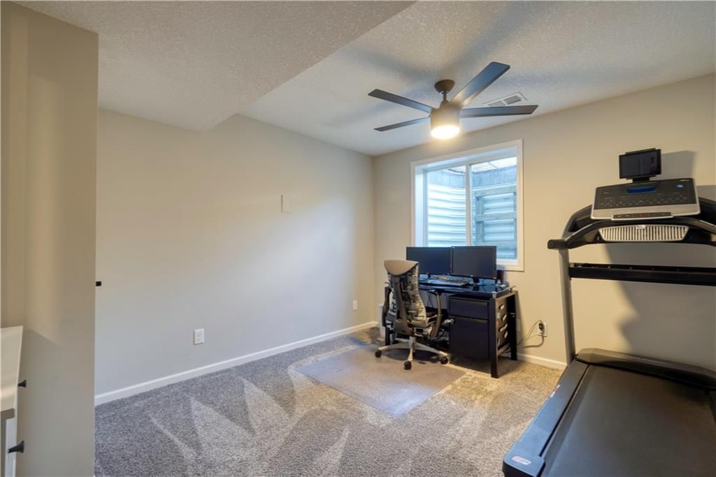 Photo 32 of 58 - 15577 S Arapaho Street