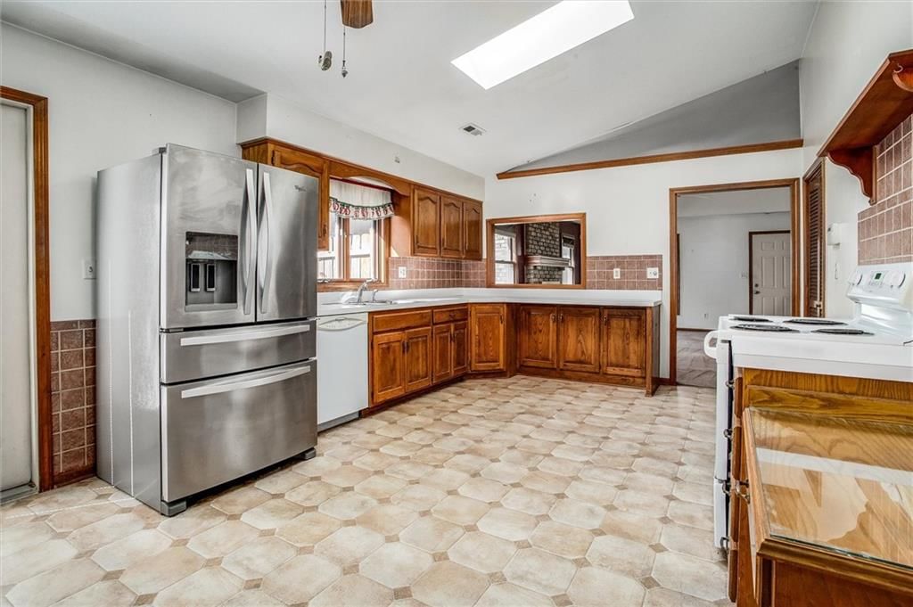 Photo 8 of 26 - 514 1/2 SW 15th Street