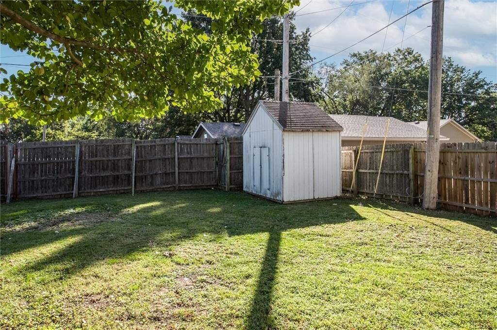 Photo 24 of 26 - 514 1/2 SW 15th Street