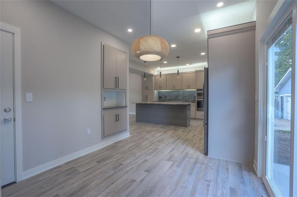 308 E Nichols Street — photo 13