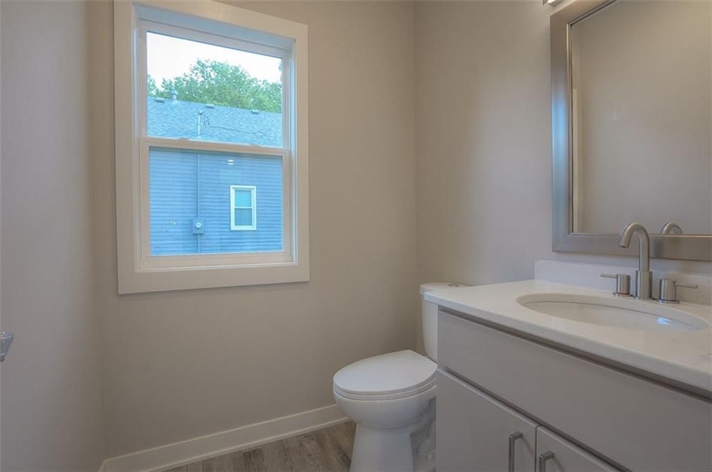 308 E Nichols Street — photo 14